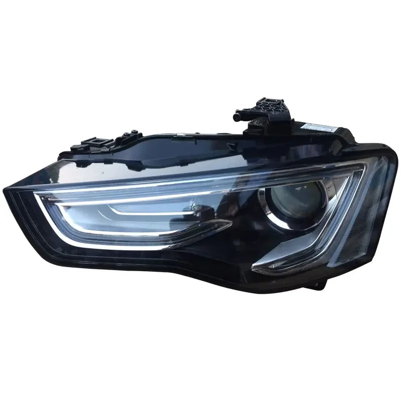 Amélioration des phares Audi A5 (2008-2011) vers style A5 2012-2015 – Phares au xénon HID – Occasion.