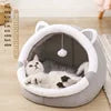 Warmes Hunde- und Katzenhaus – Halboffenes Winternest mit weichem Kissen