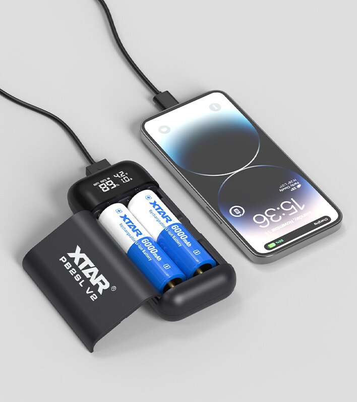 XTAR PB2SL V2 – Chargeur et batterie externe pour batteries Li-ion (18650 / 20700 / 21700) – Noir